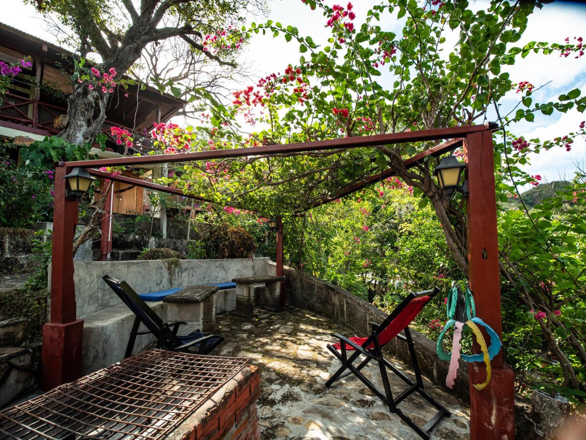 1 Bedroom Apartment With Bay View, 3 Blocks From Beach And Center Of San Juan 산 후안 델 수르 외부 사진