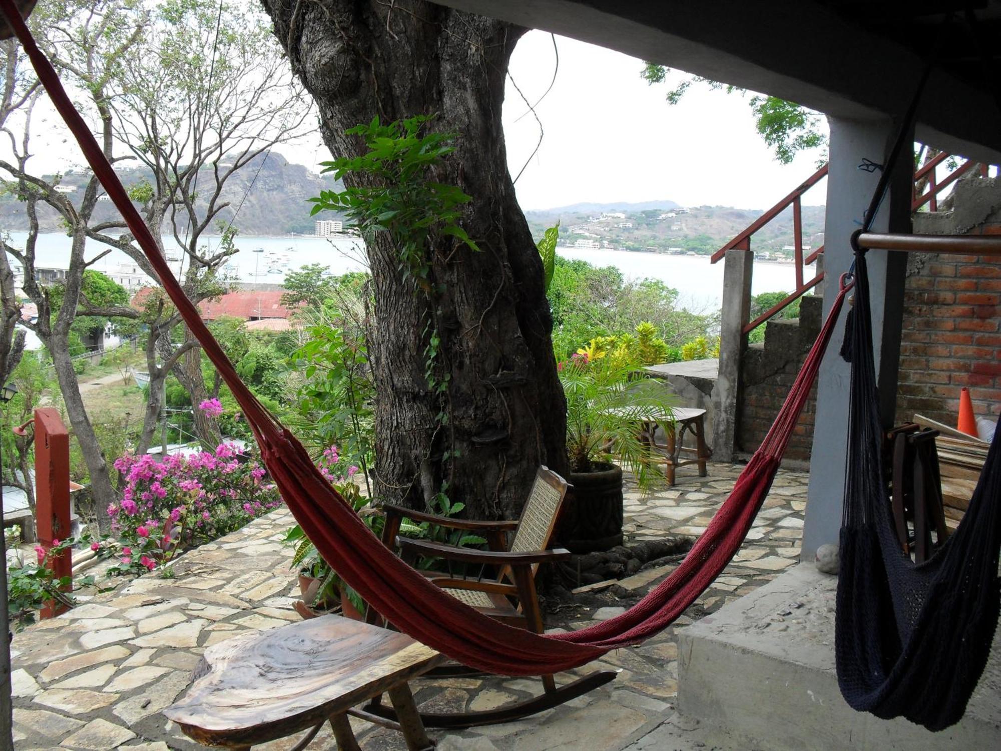 1 Bedroom Apartment With Bay View, 3 Blocks From Beach And Center Of San Juan 산 후안 델 수르 외부 사진